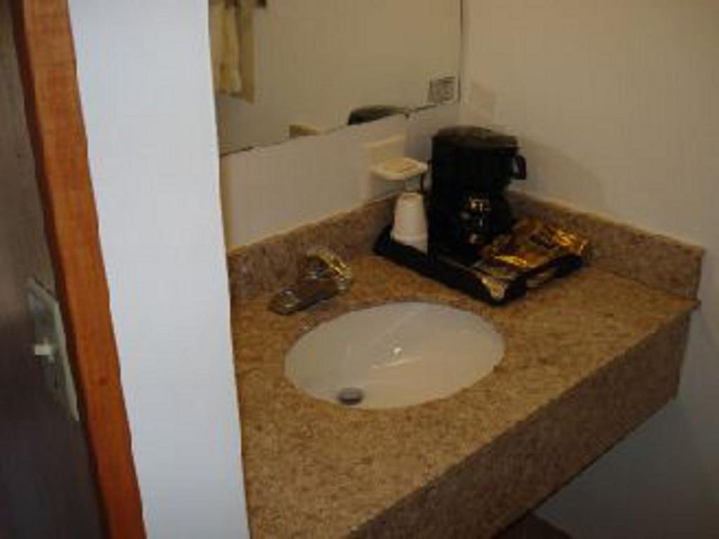 Harbor Base Inn Newport Zimmer foto
